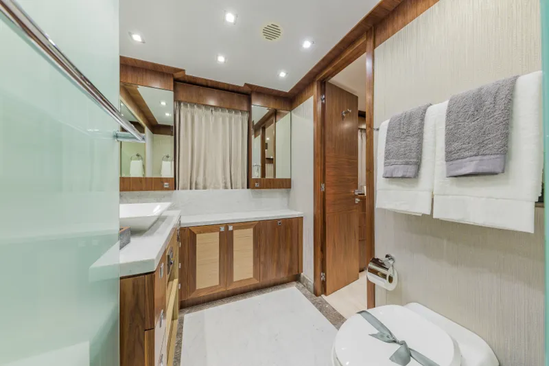 Slide: The Image of Hargrave Raised Pilothouse 2018 - 32