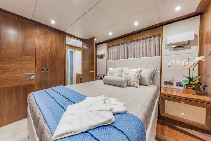 Slide: The Image of Hargrave Raised Pilothouse 2018 - 41