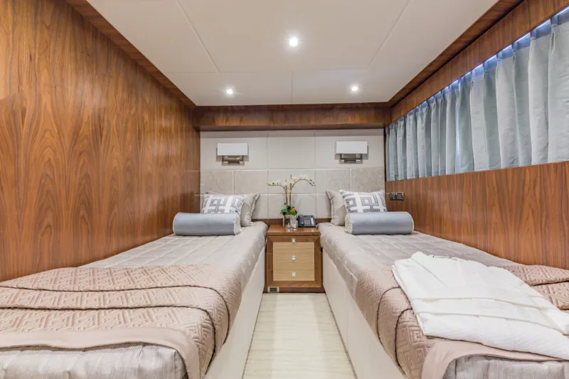 Slide: The Image of Hargrave Raised Pilothouse 2018 - 44