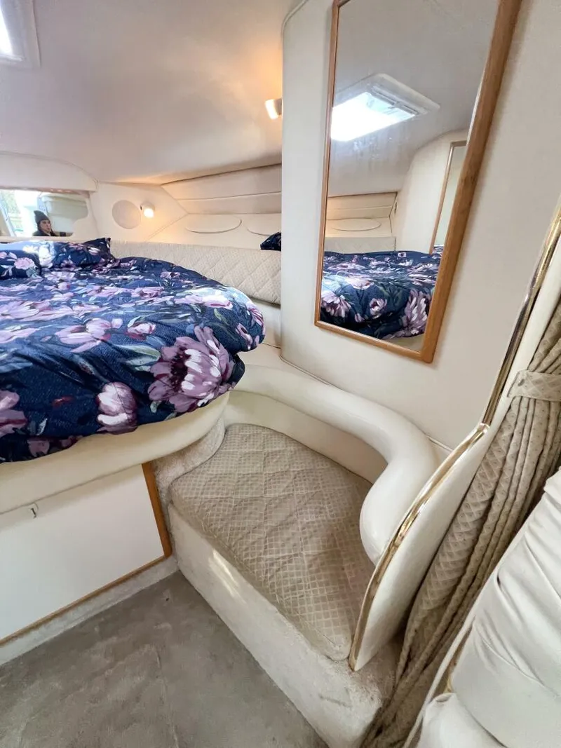 Slide: The Image of Sea Ray 340 Sundancer 2000 - 14
