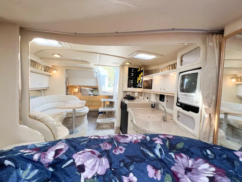 Slide: The Image of Sea Ray 340 Sundancer 2000 - 18