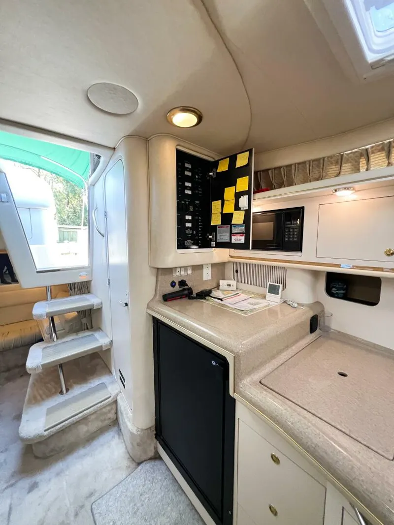 Slide: The Image of Sea Ray 340 Sundancer 2000 - 24