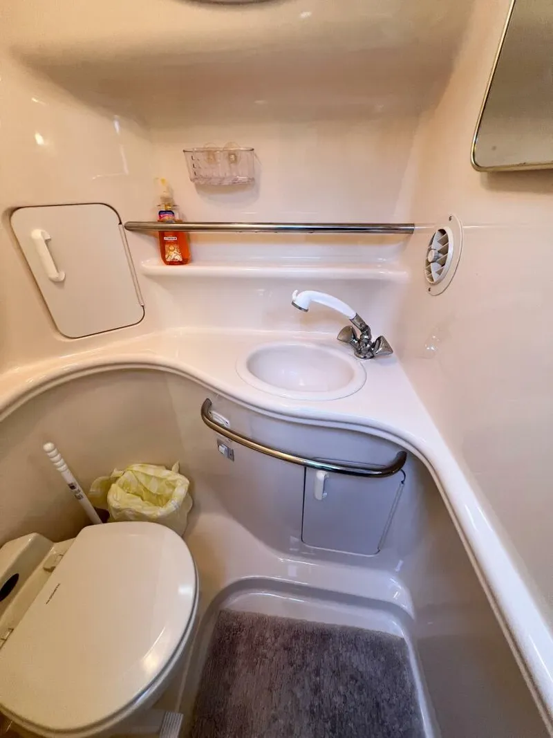 Slide: The Image of Sea Ray 340 Sundancer 2000 - 29