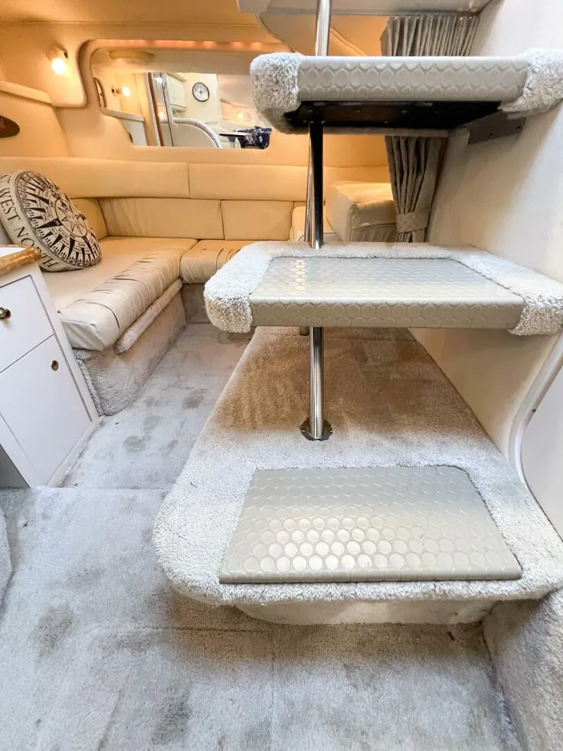 Slide: The Image of Sea Ray 340 Sundancer 2000 - 31