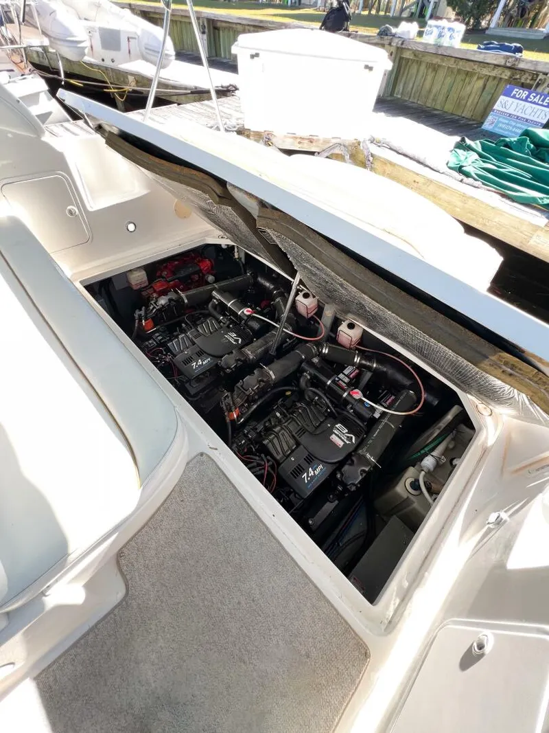 Slide: The Image of Sea Ray 340 Sundancer 2000 - 40