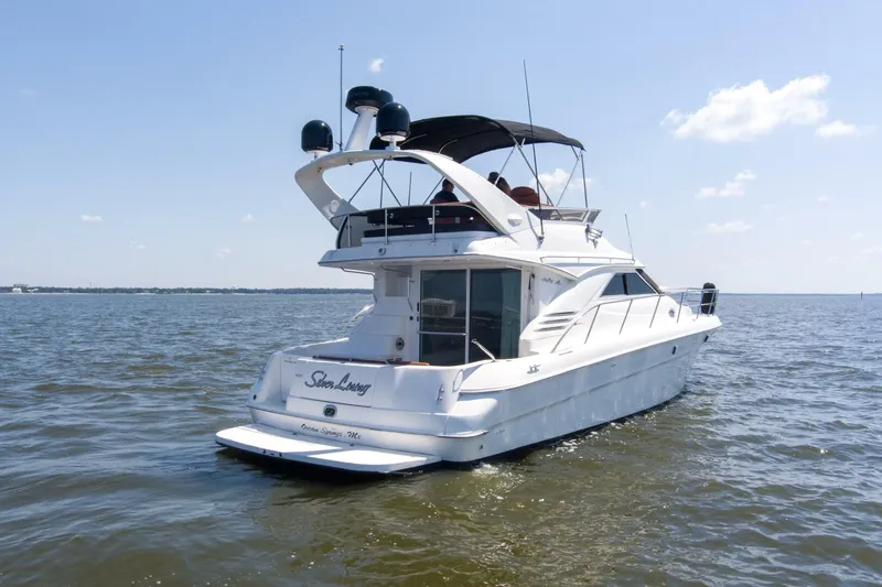 Slide: The Image of Sea Ray 400 Sedan Bridge 2000 - 37