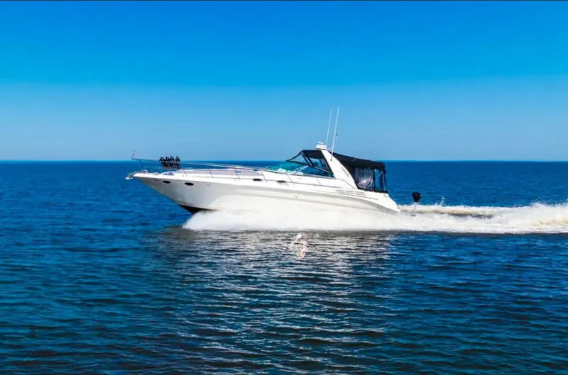 Slide: The Image of Sea Ray 400 Sundancer 1997 - 10