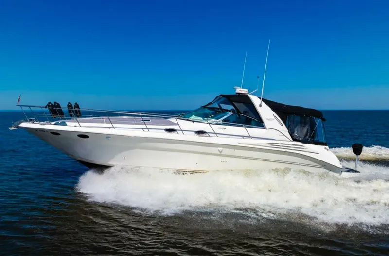Slide: The Image of Sea Ray 400 Sundancer 1997 - 11