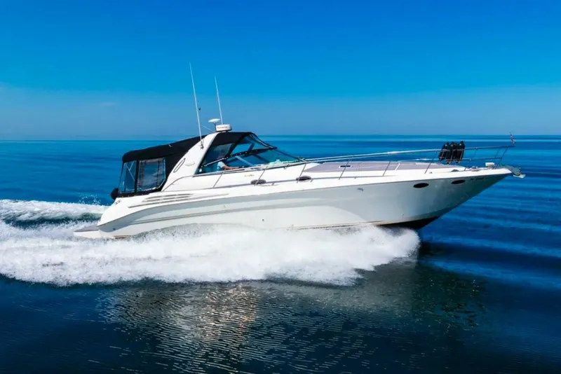 Slide: The Image of Sea Ray 400 Sundancer 1997 - 14