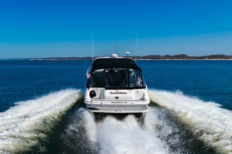 Slide: The Image of Sea Ray 400 Sundancer 1997 - 19