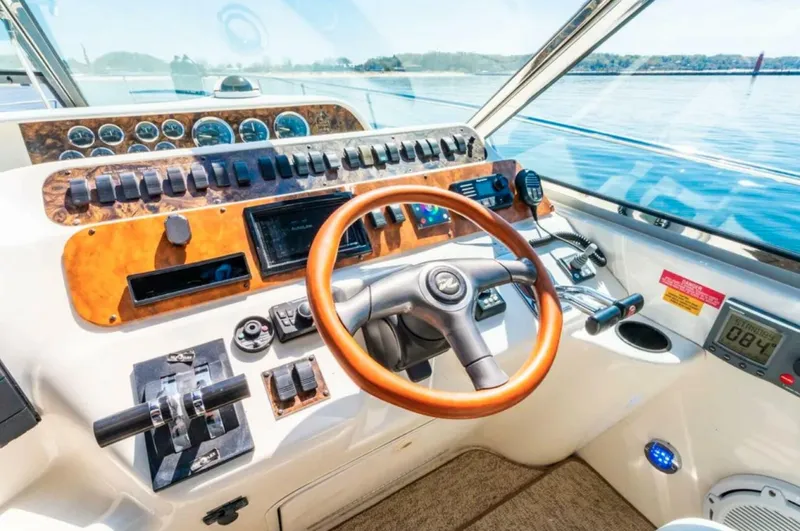 Slide: The Image of Sea Ray 400 Sundancer 1997 - 34