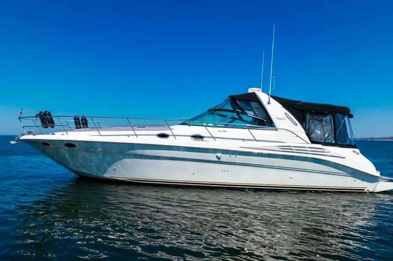 Slide: The Image of Sea Ray 400 Sundancer 1997 - 5