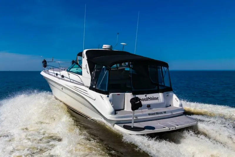 Slide: The Image of Sea Ray 400 Sundancer 1997 - 9
