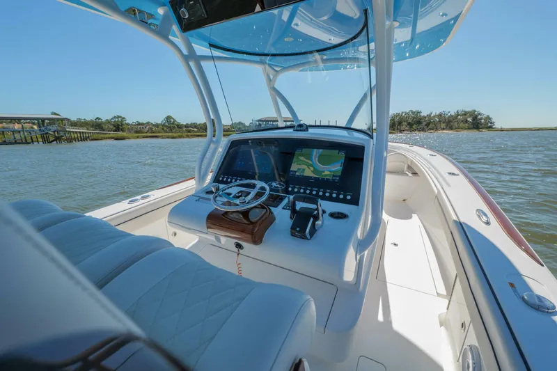 Slide: The Image of Valhalla Boatworks V-33 2024 - 21
