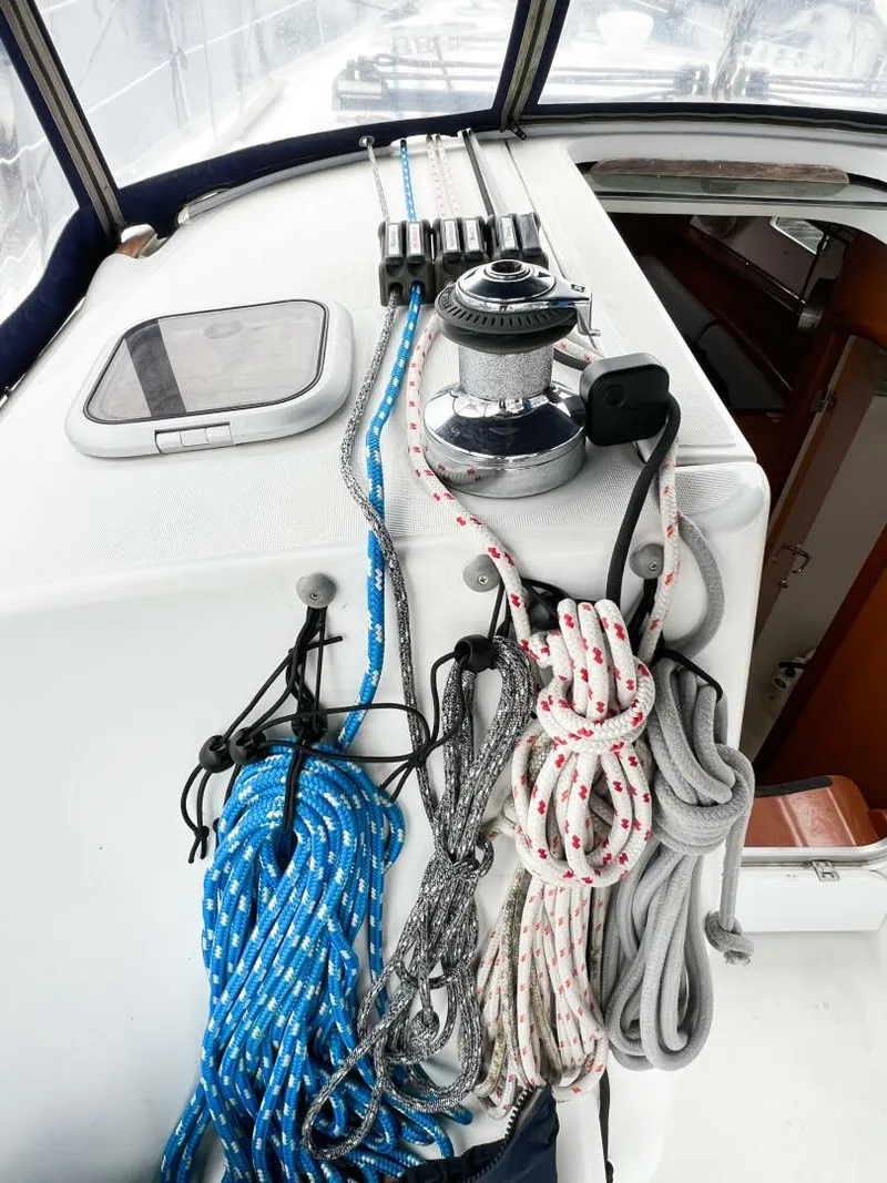Slide: The Image of Beneteau 373 2007 - 23