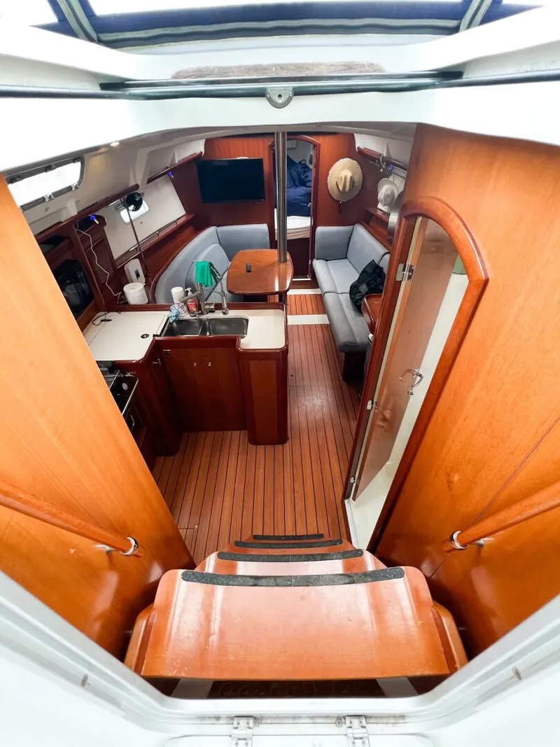 Slide: The Image of Beneteau 373 2007 - 27