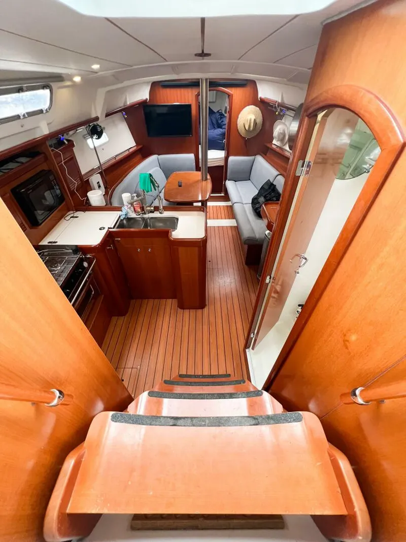 Slide: The Image of Beneteau 373 2007 - 28