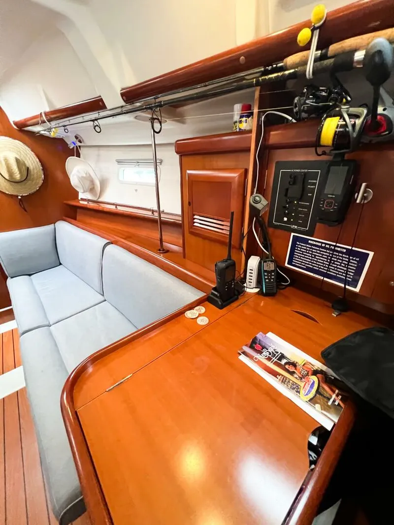 Slide: The Image of Beneteau 373 2007 - 38