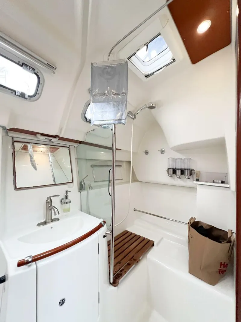 Slide: The Image of Beneteau 373 2007 - 46