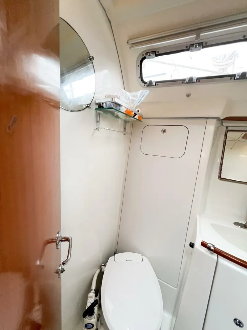 Slide: The Image of Beneteau 373 2007 - 48