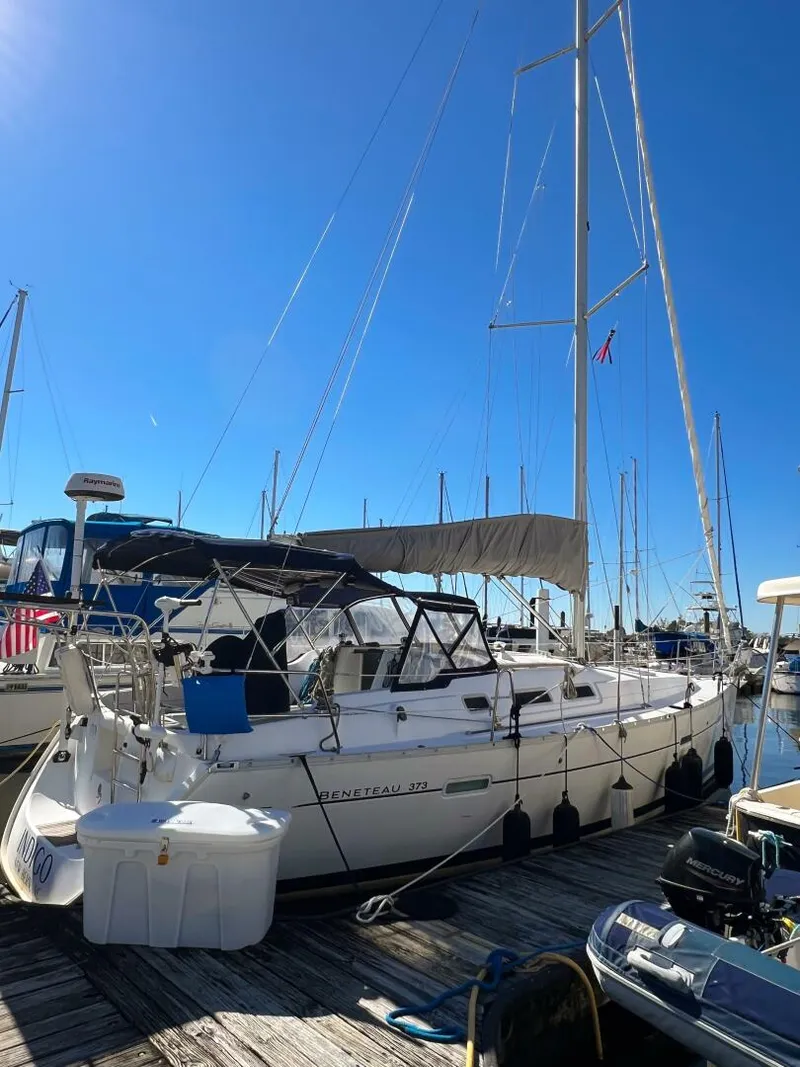Slide: The Image of Beneteau 373 2007 - 5