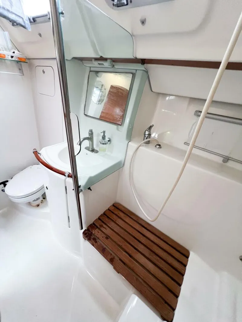Slide: The Image of Beneteau 373 2007 - 52