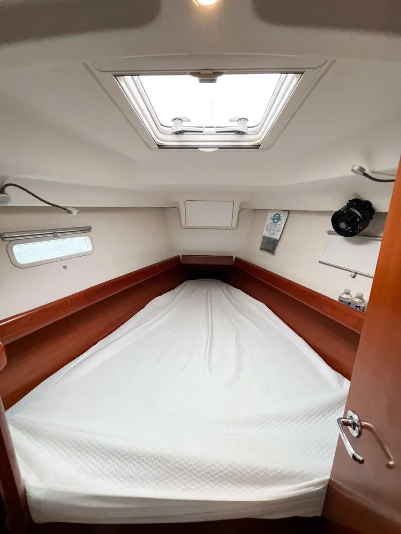 Slide: The Image of Beneteau 373 2007 - 53
