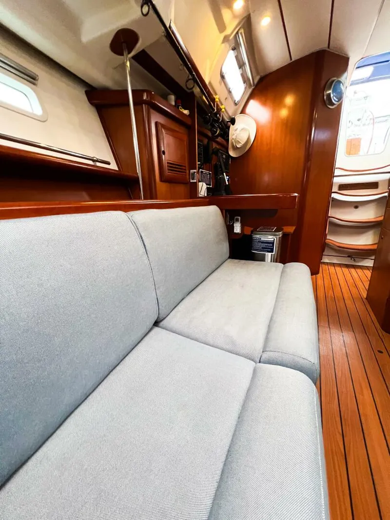 Slide: The Image of Beneteau 373 2007 - 58