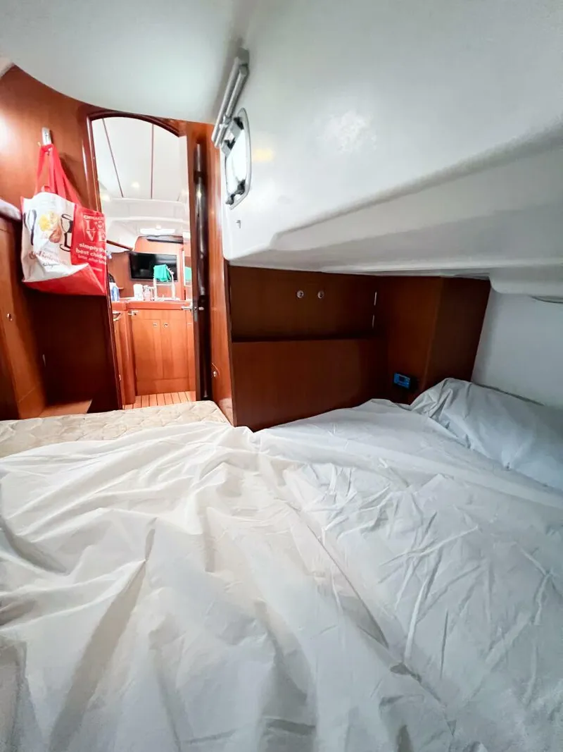 Slide: The Image of Beneteau 373 2007 - 63