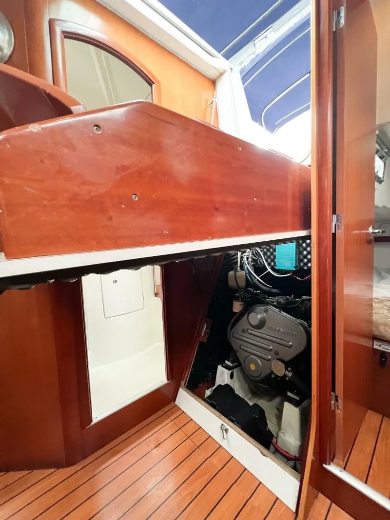 Slide: The Image of Beneteau 373 2007 - 67