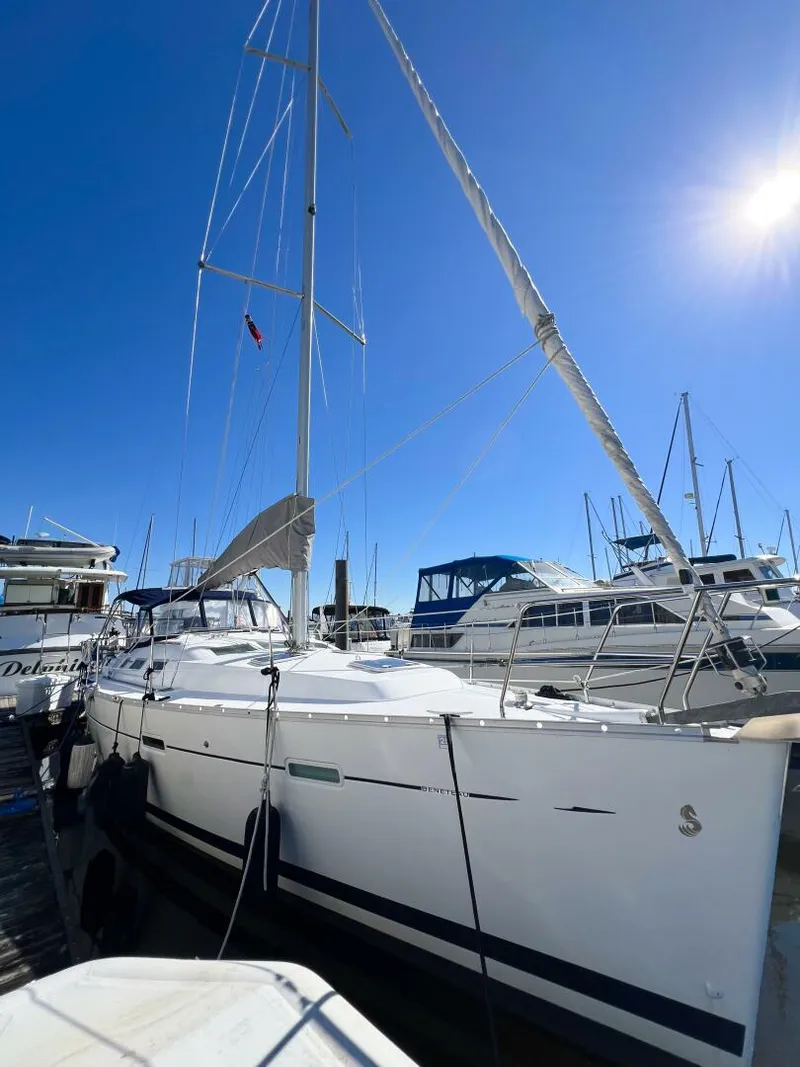 Slide: The Image of Beneteau 373 2007 - 7