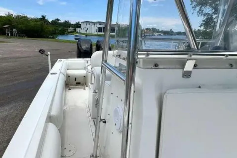 Slide: The Image of Fountain 31 Center Console 1994 - 11