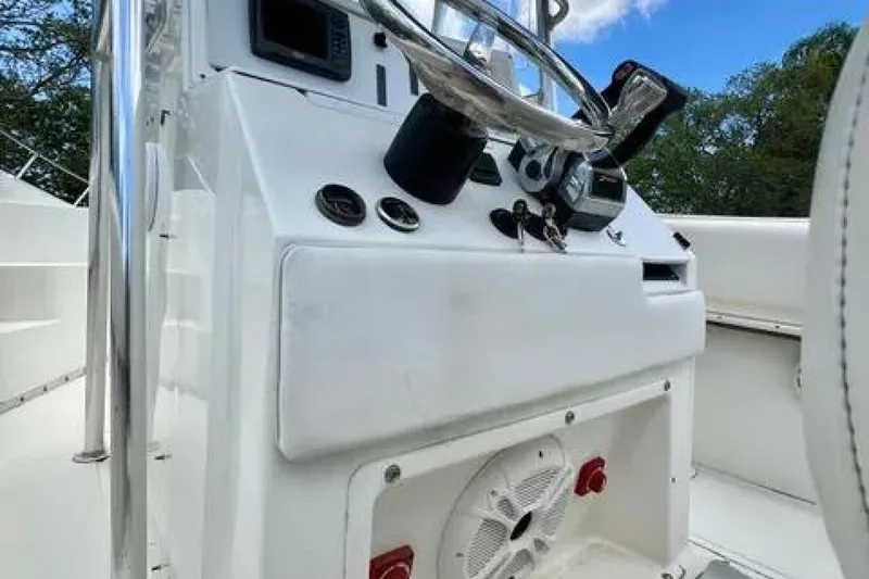 Slide: The Image of Fountain 31 Center Console 1994 - 17