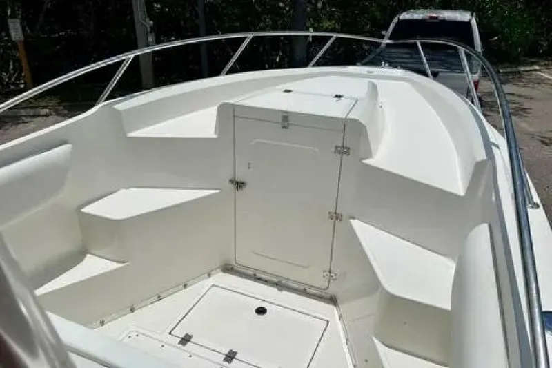 Slide: The Image of Fountain 31 Center Console 1994 - 6