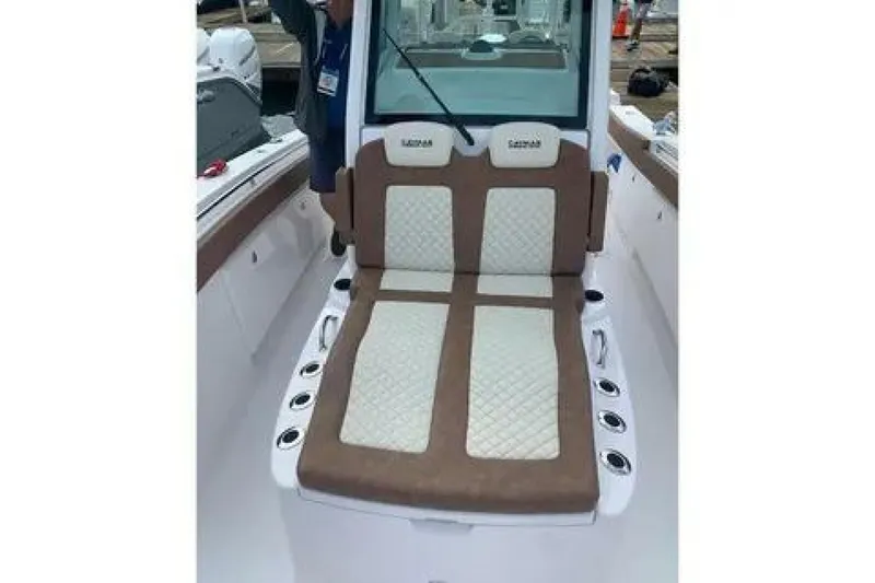 Slide: The Image of Caymas 341CC 2020 - 26