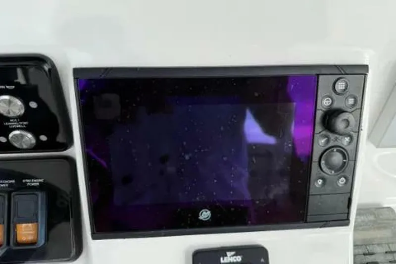 Slide: The Image of Caymas 341CC 2020 - 7