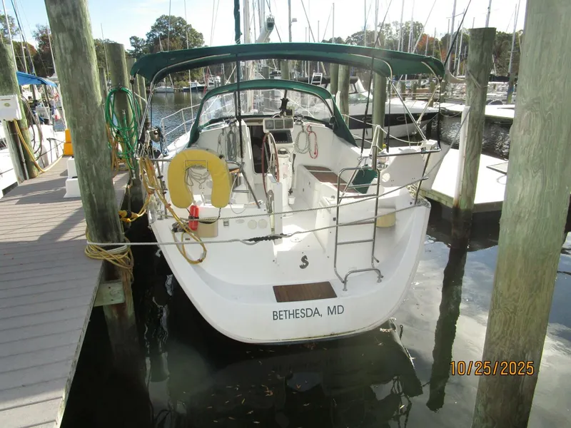 Slide: The Image of Beneteau 373 2007 - 2