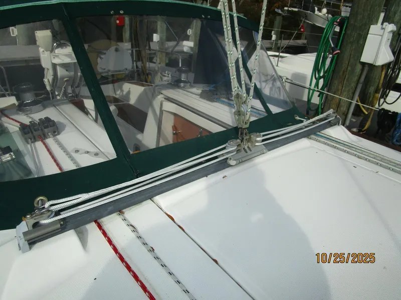 Slide: The Image of Beneteau 373 2007 - 23