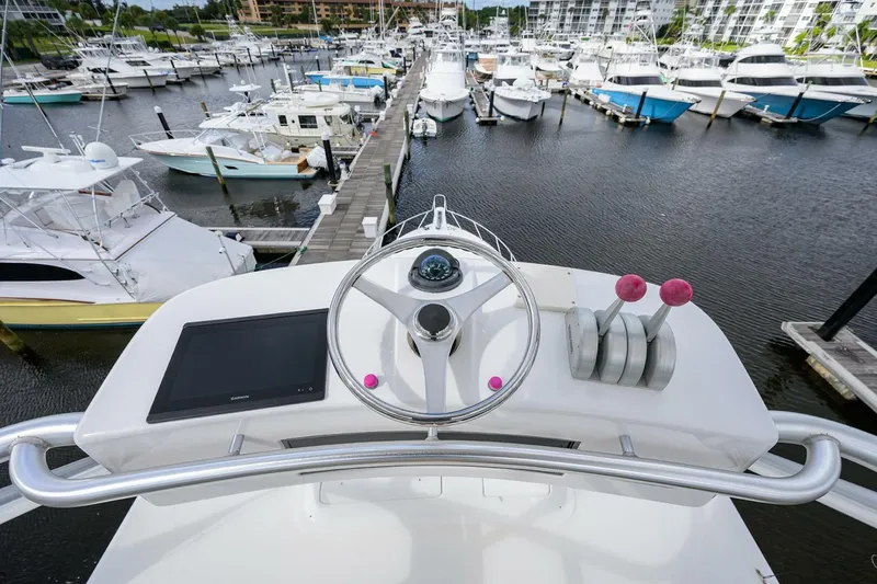 Slide: The Image of Viking 56 Convertible 2004 - 24