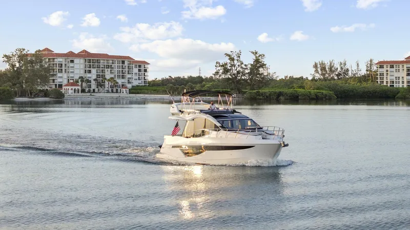 Slide: The Image of Galeon 470 Sky 2022 - 12