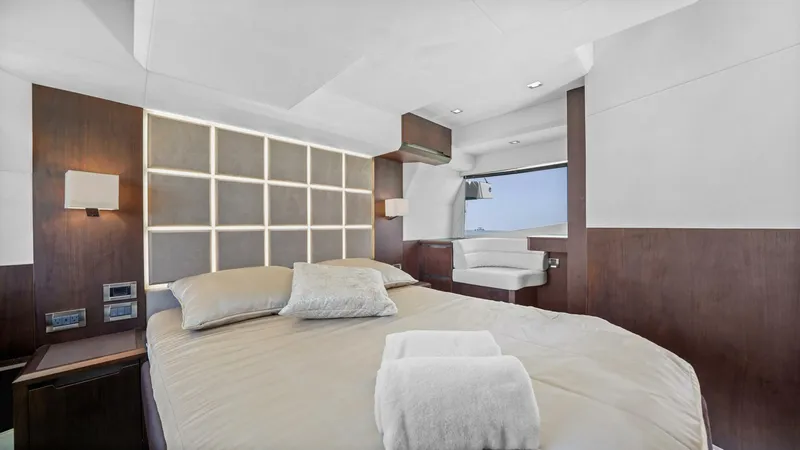 Slide: The Image of Galeon 470 Sky 2022 - 22
