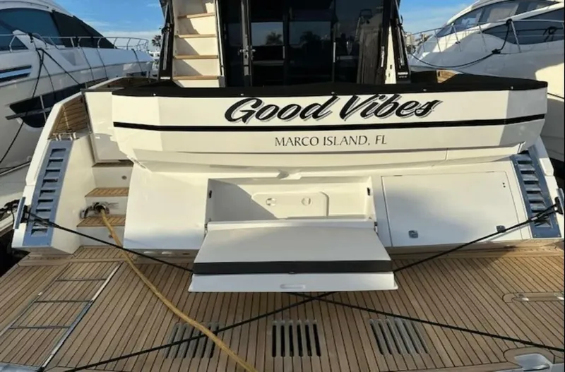 Slide: The Image of Galeon 470 Sky 2022 - 30