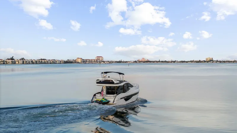 Slide: The Image of Galeon 470 Sky 2022 - 31