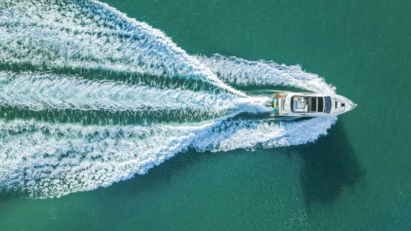 Slide: The Image of Galeon 470 Sky 2022 - 32