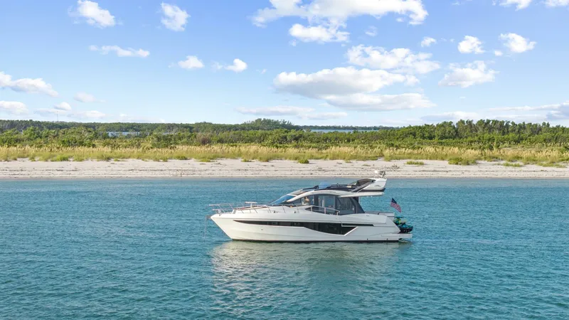 Slide: The Image of Galeon 470 Sky 2022 - 33