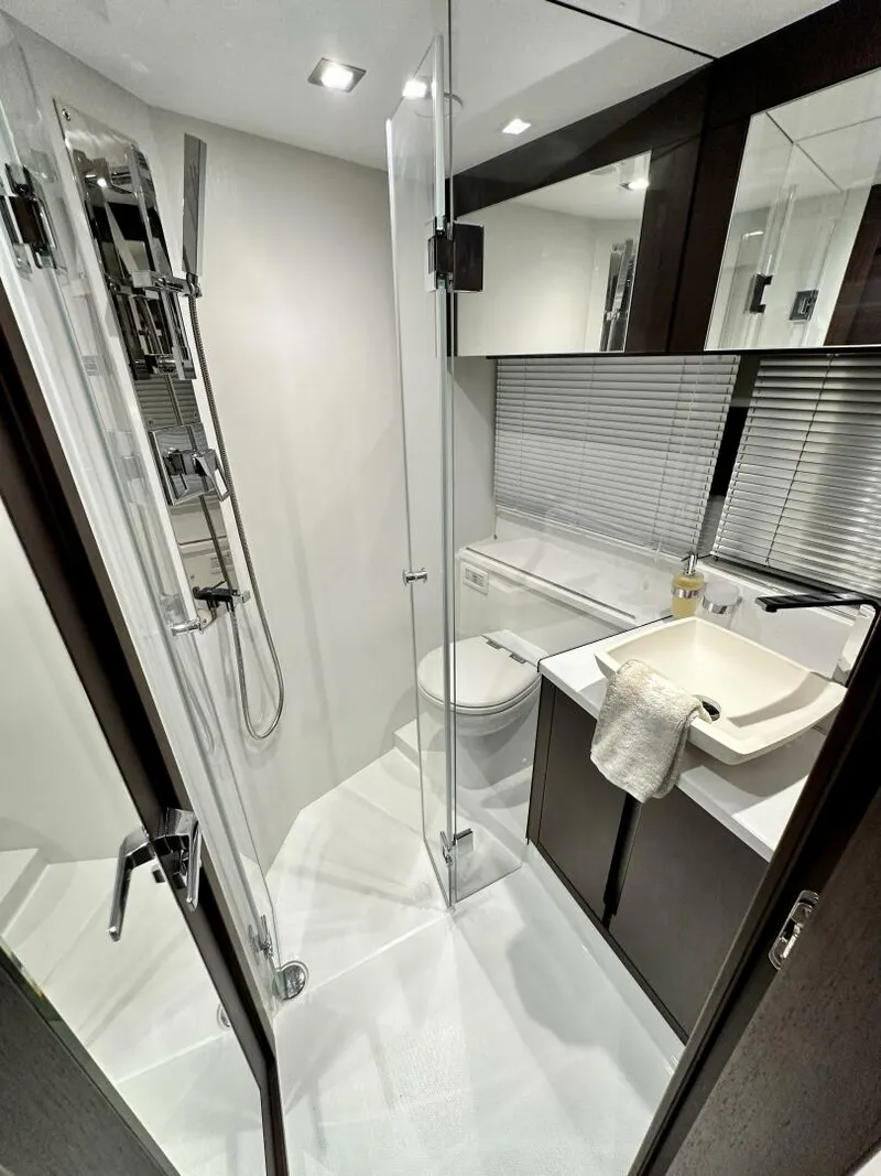 Slide: The Image of Galeon 470 Sky 2022 - 52