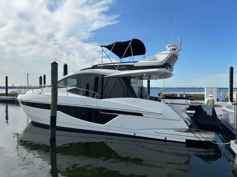 Slide: The Image of Galeon 470 Sky 2022 - 53