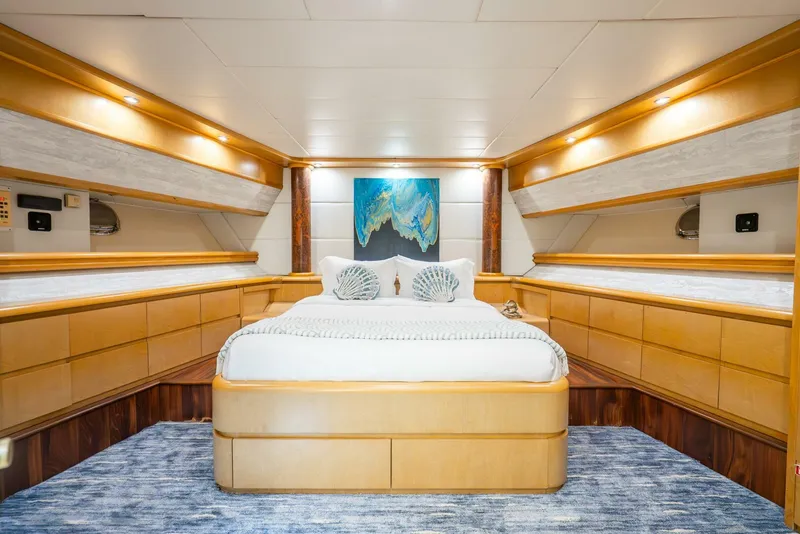 Slide: The Image of Maiora Raised Pilothouse 1991 - 15
