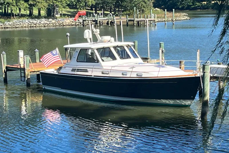The Image of Sabre 42 Hardtop Express 2004 - 0