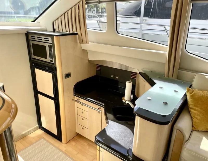 Slide: The Image of Sea Ray 42 Sedan Bridge 2004 - 13